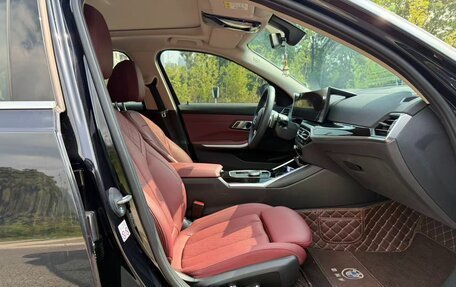 BMW 3 серия, 2023 год, 3 170 000 рублей, 12 фотография