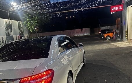 Mercedes-Benz E-Класс, 2010 год, 1 800 000 рублей, 6 фотография