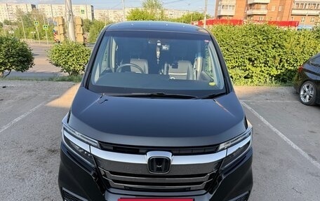 Honda Stepwgn IV, 2019 год, 2 490 000 рублей, 7 фотография