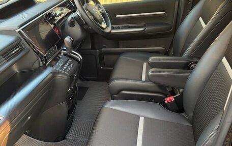 Honda Stepwgn IV, 2019 год, 2 490 000 рублей, 17 фотография