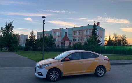 Hyundai Solaris II рестайлинг, 2017 год, 700 000 рублей, 2 фотография