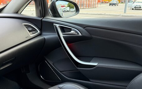 Opel Astra J, 2013 год, 920 000 рублей, 12 фотография