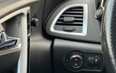 Opel Astra J, 2013 год, 920 000 рублей, 20 фотография