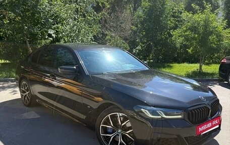BMW 5 серия, 2021 год, 4 370 000 рублей, 2 фотография