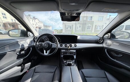 Mercedes-Benz E-Класс, 2018 год, 1 460 000 рублей, 8 фотография