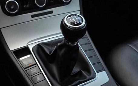 Volkswagen Passat B7, 2012 год, 899 000 рублей, 15 фотография