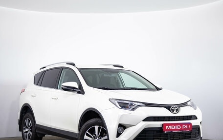 Toyota RAV4, 2017 год, 2 199 000 рублей, 1 фотография