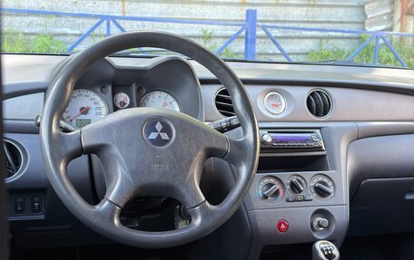 Mitsubishi Outlander III рестайлинг 3, 2008 год, 490 000 рублей, 5 фотография