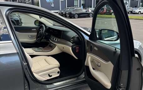 Mercedes-Benz E-Класс, 2021 год, 5 000 000 рублей, 9 фотография
