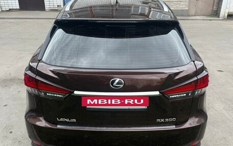 Lexus RX IV рестайлинг, 2020 год, 5 800 000 рублей, 11 фотография