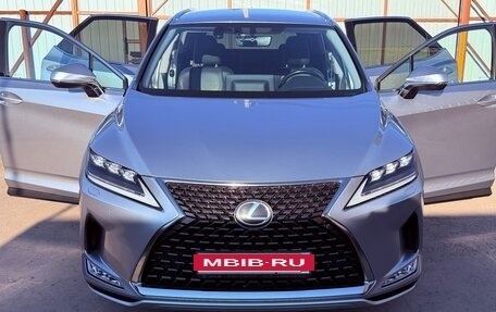Lexus RX IV рестайлинг, 2021 год, 5 950 000 рублей, 6 фотография