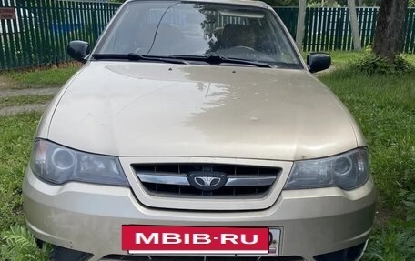 Daewoo Nexia I рестайлинг, 2012 год, 300 000 рублей, 4 фотография
