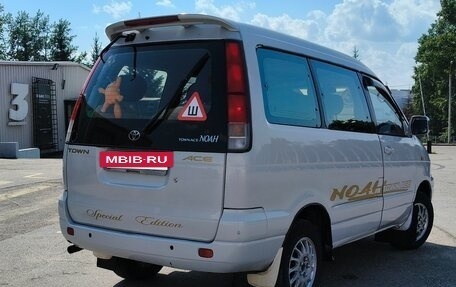 Toyota Town Ace III, 2001 год, 890 000 рублей, 4 фотография