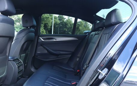 BMW 5 серия, 2018 год, 3 890 000 рублей, 11 фотография