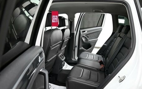 Volkswagen Tiguan II, 2017 год, 2 315 000 рублей, 14 фотография