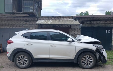 Hyundai Tucson III, 2017 год, 1 600 000 рублей, 4 фотография