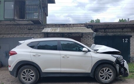 Hyundai Tucson III, 2017 год, 1 600 000 рублей, 2 фотография