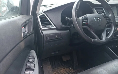 Hyundai Tucson III, 2017 год, 1 600 000 рублей, 10 фотография