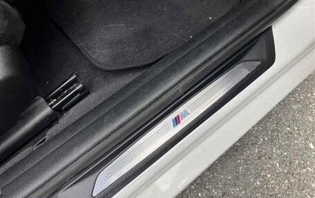 BMW 3 серия, 2018 год, 1 660 000 рублей, 10 фотография