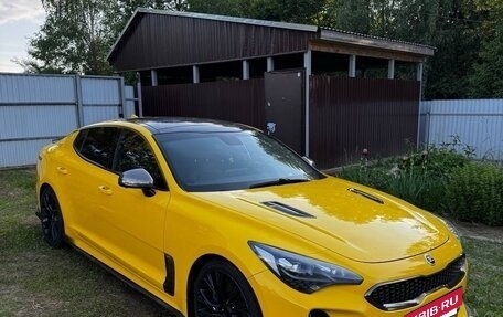 KIA Stinger I, 2018 год, 2 100 000 рублей, 3 фотография