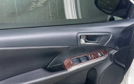 Toyota Camry, 2018 год, 1 950 000 рублей, 7 фотография