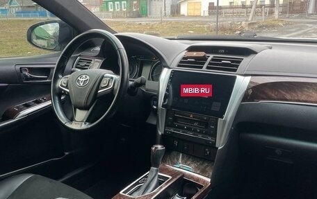 Toyota Camry, 2018 год, 1 950 000 рублей, 12 фотография