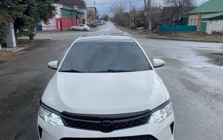 Toyota Camry, 2018 год, 1 950 000 рублей, 15 фотография