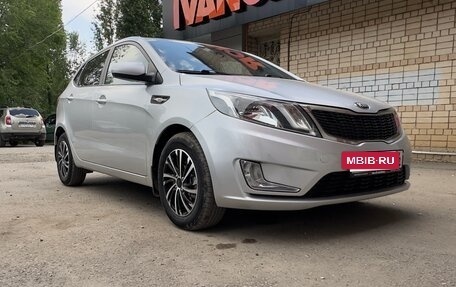 KIA Rio III рестайлинг, 2013 год, 765 000 рублей, 2 фотография