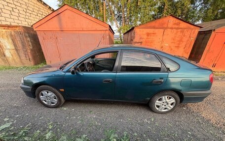 Toyota Avensis III рестайлинг, 1997 год, 170 000 рублей, 4 фотография