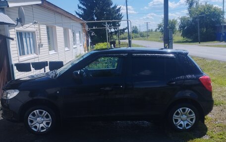 Skoda Fabia II, 2010 год, 530 000 рублей, 3 фотография