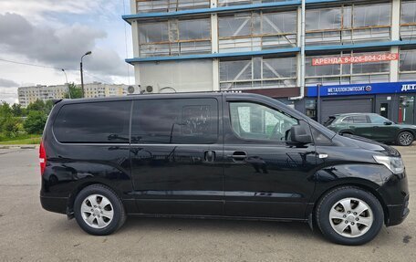 Hyundai Grand Starex Grand Starex I рестайлинг 2, 2019 год, 2 499 000 рублей, 2 фотография