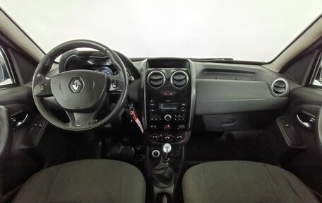 Renault Duster, 2018 год, 1 340 000 рублей, 10 фотография