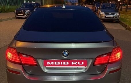 BMW 5 серия, 2014 год, 1 600 000 рублей, 2 фотография