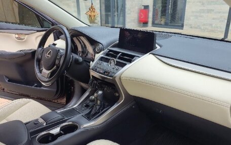 Lexus NX I, 2018 год, 3 700 000 рублей, 7 фотография