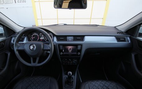 Skoda Rapid I, 2018 год, 1 095 000 рублей, 10 фотография