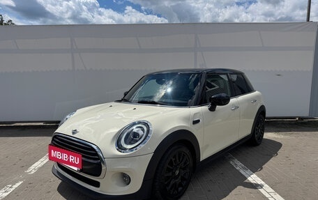 MINI Hatch, 2021 год, 2 250 000 рублей, 2 фотография