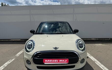 MINI Hatch, 2021 год, 2 250 000 рублей, 4 фотография