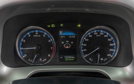 Toyota RAV4, 2017 год, 2 999 000 рублей, 15 фотография