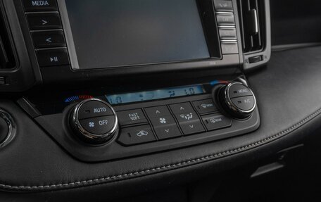 Toyota RAV4, 2017 год, 2 999 000 рублей, 12 фотография