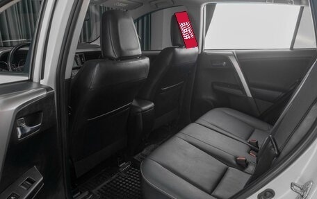 Toyota RAV4, 2017 год, 2 999 000 рублей, 11 фотография