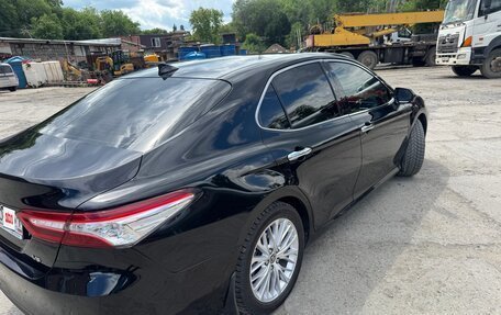 Toyota Camry, 2021 год, 2 750 000 рублей, 3 фотография