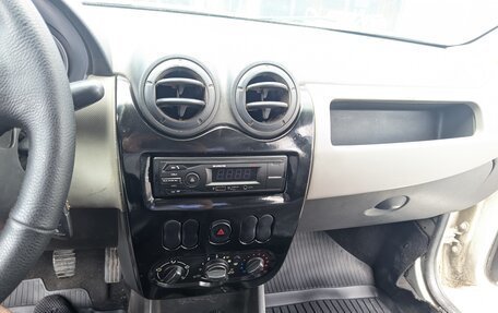 Renault Logan I, 2012 год, 250 000 рублей, 12 фотография