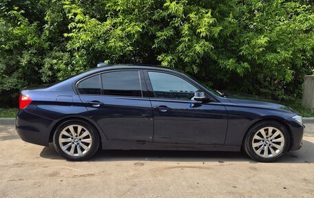 BMW 3 серия, 2013 год, 2 200 000 рублей, 3 фотография
