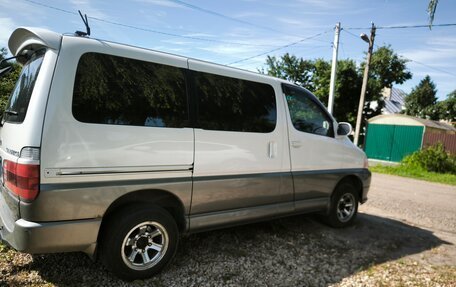 Toyota Grand HiAce I, 2000 год, 1 250 000 рублей, 9 фотография