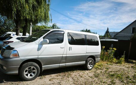 Toyota Grand HiAce I, 2000 год, 1 250 000 рублей, 16 фотография