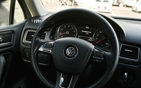 Volkswagen Touareg III, 2012 год, 1 981 100 рублей, 13 фотография
