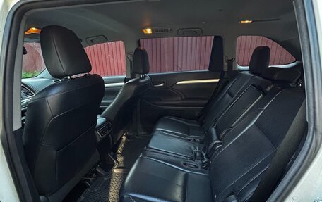 Toyota Highlander III, 2014 год, 2 780 000 рублей, 5 фотография