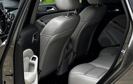 Mercedes-Benz B-Класс, 2013 год, 1 200 000 рублей, 10 фотография