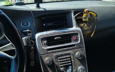 Volvo S60 III, 2012 год, 1 400 000 рублей, 7 фотография