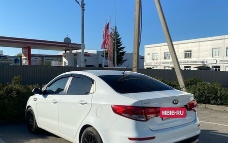 KIA Rio III рестайлинг, 2016 год, 1 050 000 рублей, 2 фотография